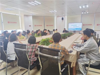 筑牢法律防線，清正廉潔從業(yè)，天信工程開(kāi)展廉政教育主題培訓(xùn)